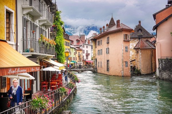 Agences immobilières à Annecy : Découvrez les perles du marché immobilier alpin