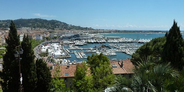 Agences immobilières à Cannes : Trouvez votre résidence de luxe sur la Côte d'Azur